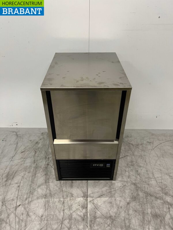 Machine à glaçons ITV Quasar en acier inoxydable Machine à glaçons 40 kg p/d 230V Horeca
