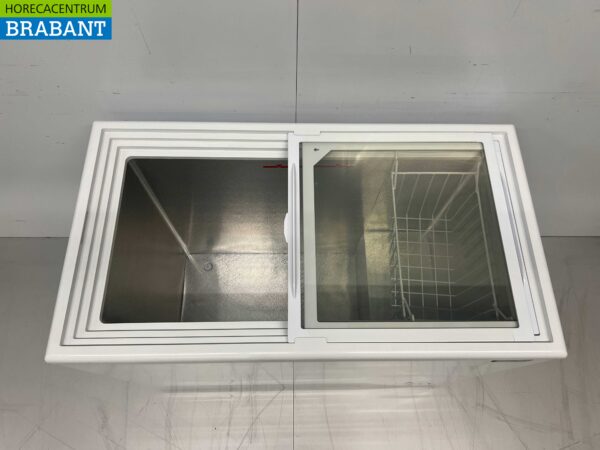 HCB Freezer Congélateur de magasin avec couvercles coulissants en verre 197 litres 230V Horeca – Image 4
