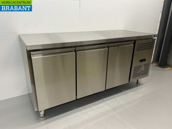 Banc de congélation en acier inoxydable 3 portes 1/1 gastronorm 179,5 cm Restauration – Image 3