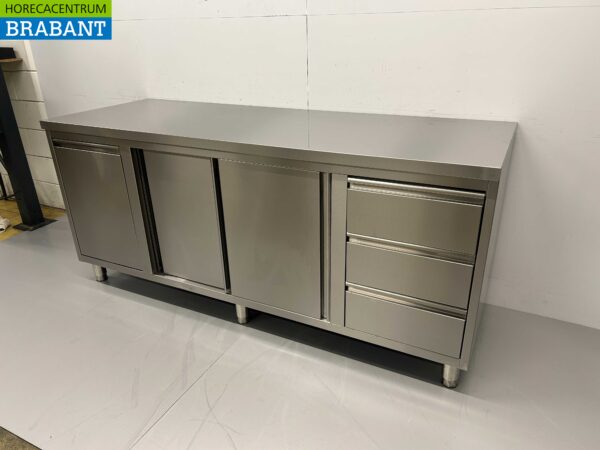 Armoire de travail en acier inoxydable Table de travail 2 portes coulissantes et 3 tiroirs et poubelle 200 cm Horeca – Image 2