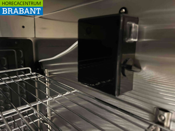 Bar réfrigéré en acier inoxydable pour l'extérieur Portes vitrées pliantes 150 litres 59,5 cm 230V Horeca – Image 7