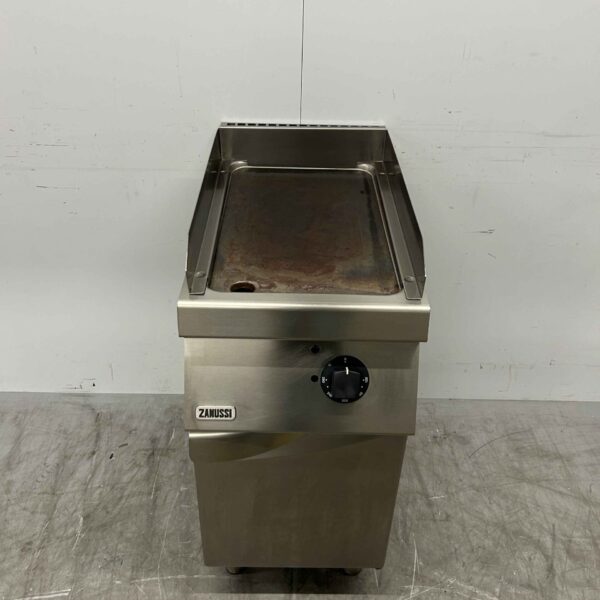 Acier inoxydable Zanussi Plaque de gril Plaque de gril lisse 40 cm 400V Horeca