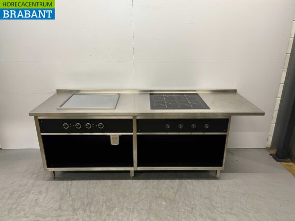 Acier inoxydable Mareno Baking line Plaque de cuisson électrique miroir / plancha et 4 brûleurs induction 247 cm 400V Horeca