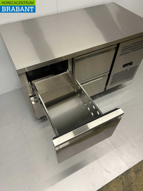 Établi réfrigéré en acier inoxydable 4 tiroirs 136 cm 230V Horeca – Image 5
