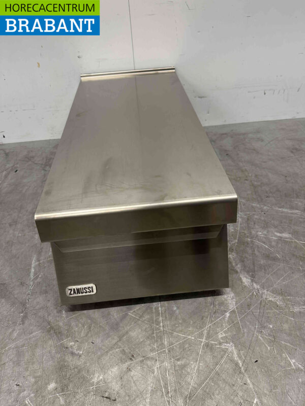 Meuble de travail Zanussi en acier inoxydable Meuble neutre avec tiroir 40 cm Restauration