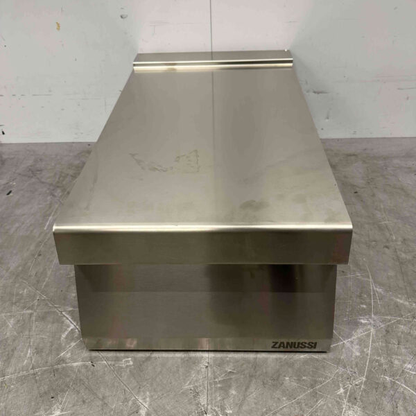 Unité de travail Zanussi en acier inoxydable Unité de store neutre 40 cm Horeca