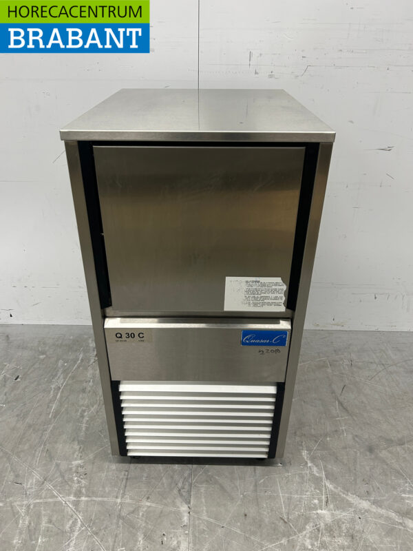 Machine à glaçons ITV Quasar en acier inoxydable Machine à glaçons 31 kg p/d 230V Horeca