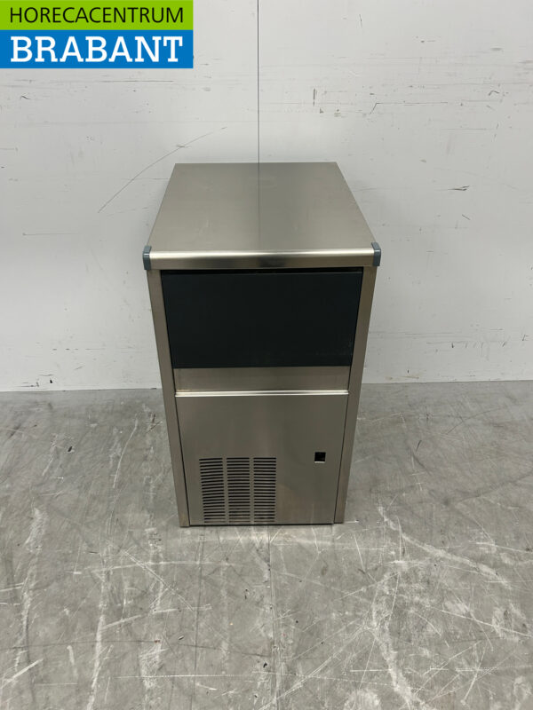Machine à glaçons NTF SL60a en acier inoxydable Machine à glaçons 29 kg p/d 230V Horeca