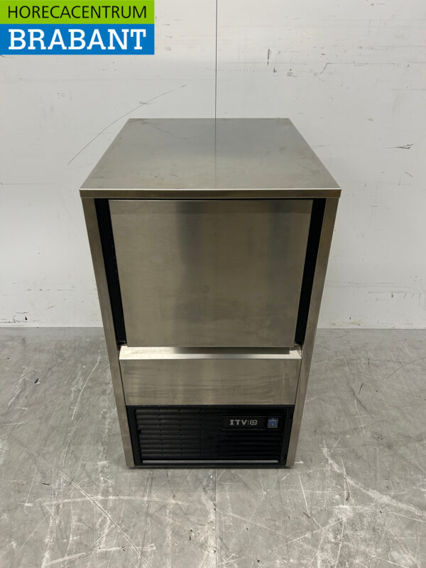 Machine à glaçons ITV Quasar en acier inoxydable Machine à glaçons 31 kg p/d 230V Horeca
