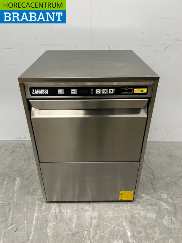Lave-vaisselle Zanussi Zucai en acier inoxydable Chargement frontal 400V Horeca