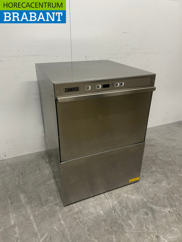 Lave-vaisselle Zanussi NUC3 en acier inoxydable Chargement frontal 400V Horeca – Image 3
