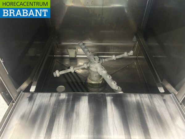 Lave-vaisselle Zanussi NUC3 en acier inoxydable Chargement frontal 400V Horeca – Image 4