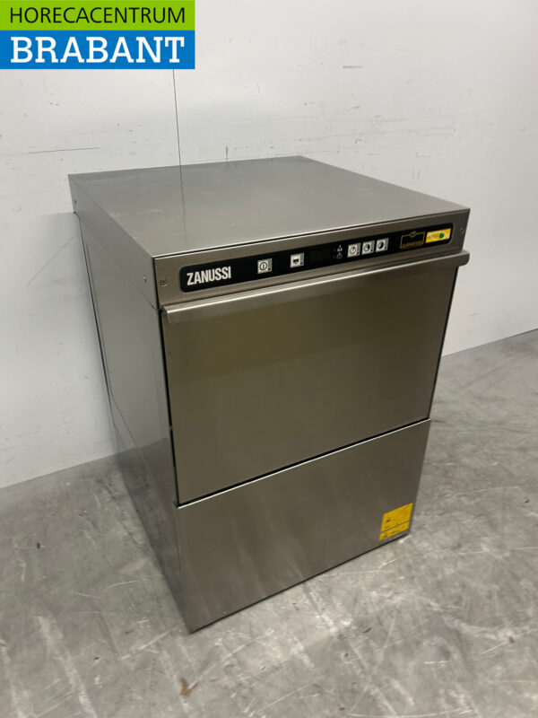 Lave-vaisselle Zanussi Zuca3 en acier inoxydable Chargement frontal 400V Horeca – Image 3