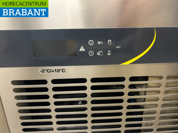 Acier inoxydable Zanussi ZH3HBAAA Établi réfrigéré 3 portes 179,9 cm 230V Horeca – Image 6