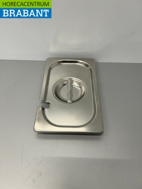 Gastronorm GN en acier inoxydable Couvercle 1/4 GN avec logement pour cuillère Restauration