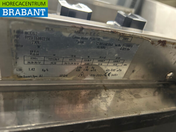 Ligne de cuisson Zanussi en acier inoxydable composée d'un bain-marie, d'une plaque de cuisson et d'une cuisinière à 4 brûleurs 140 cm 230V + 400V + GAZ Horeca – Image 7