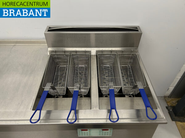 Acier inoxydable Kiremko Fado Ligne de cuisson Plaque de cuisson électrique à miroir / plancha, Double friteuse, Bain Marie et cuisinière 2 feux 275 cm 230V + Gaz naturel Horeca – Image 6
