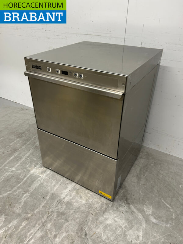 Lave-vaisselle Zanussi NUC3 en acier inoxydable Chargement frontal 400V Horeca – Image 2