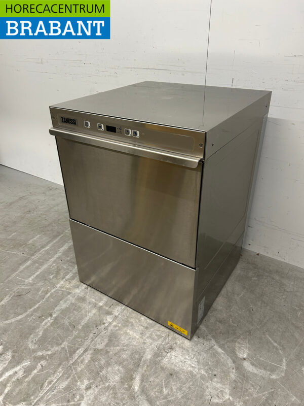 Lave-vaisselle Zanussi NUC3 en acier inoxydable Chargement frontal 400V Horeca – Image 2