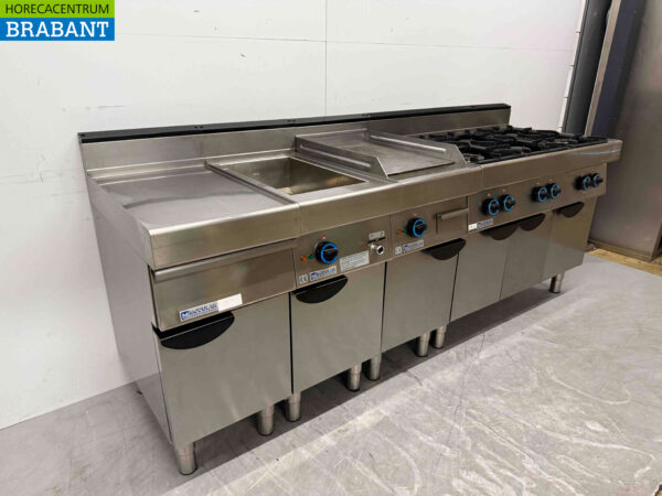 Acier inoxydable Ligne de cuisson modulaire composée d'une unité aveugle, d'un bain-marie, d'une plaque de cuisson et d'une cuisinière à 6 brûleurs 230 cm 230V + 400V + GAZ Horeca – Image 2