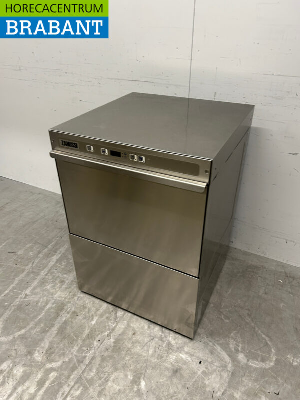 Lave-vaisselle Zanussi NUC3 en acier inoxydable Chargement frontal 400V Horeca – Image 3