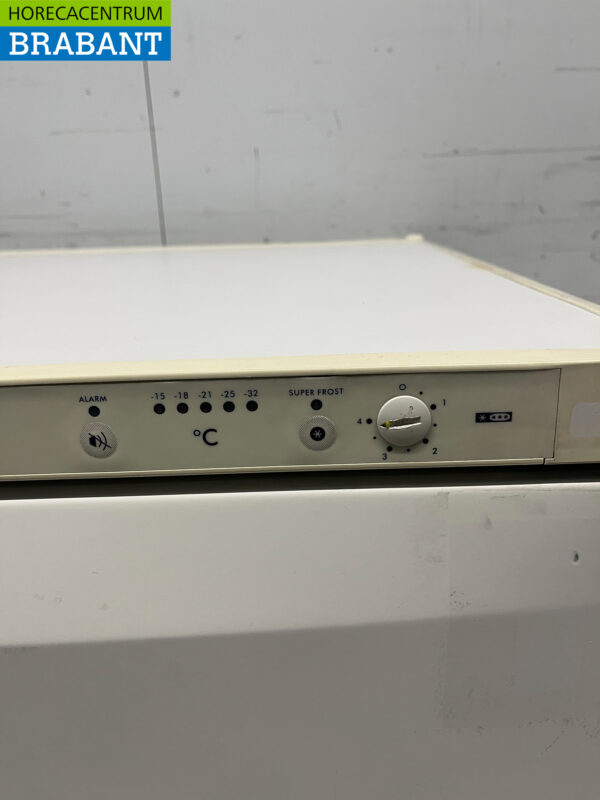 Liebherr Premium Freezer Congélateur armoire 126 litres 230V Horeca – Image 4