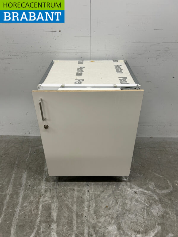 Bosch Réfrigérateur encastrable 142 litres 230V Horeca