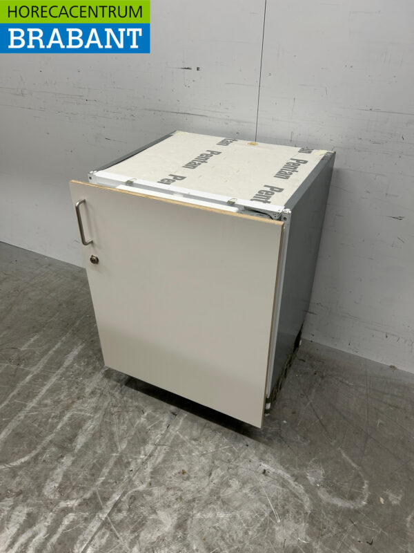 Bosch Réfrigérateur encastrable 142 litres 230V Horeca – Image 2
