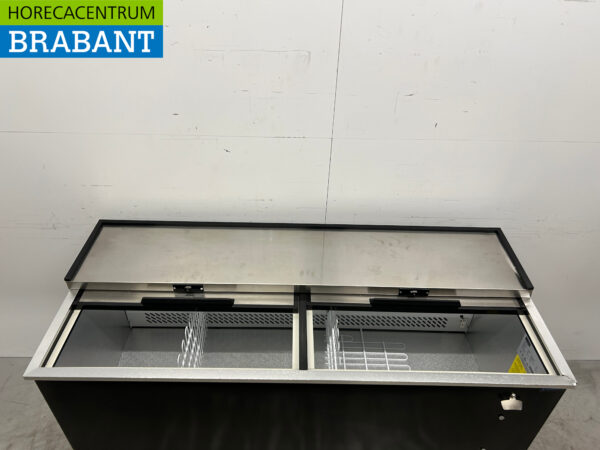 Acier inoxydable Polar CT332 Glacière à bouteilles Glacière de bar Capacité 517 litres 163,4 cm 230V Horeca – Image 4