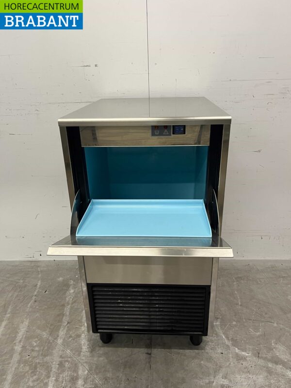 ITV IQ 85C AIRE 220-50 en acier inoxydable Machine à glace à écailles Machine à glace 88 kg p/24h 230V Horeca – Image 4