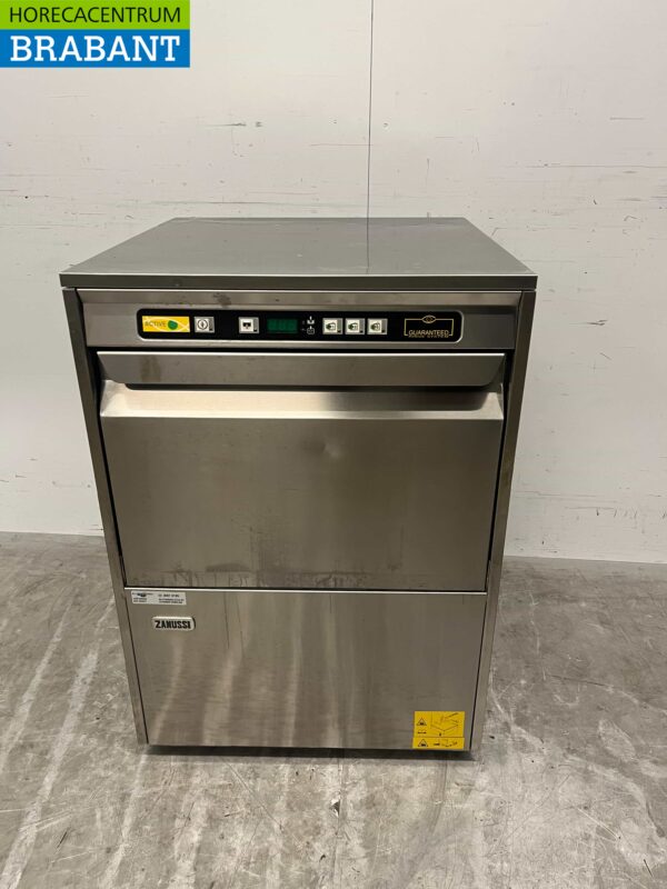 Lave-vaisselle Zanussi LS6EAH en acier inoxydable Chargement frontal 400V Horeca
