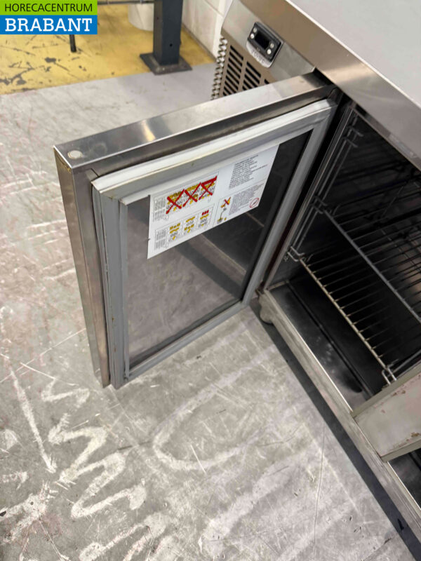 Acier inoxydable Electrolux Réfrigérateur Comptoir 3 portes 172 cm 230V Horeca – Image 5