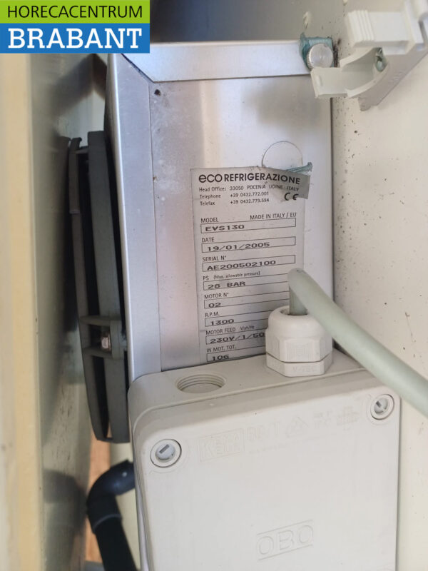 Chambre froide Cellule de congélation avec 2 cuves à bière Installation de 500 litres 230V Horeca – Image 12