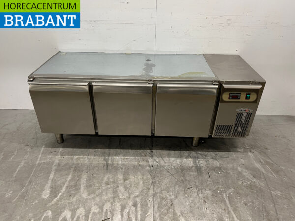 Table de travail réfrigérée de comptoir Alinox en acier inoxydable 160 cm 230V Horeca
