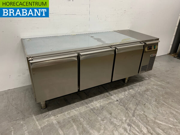 Table de travail réfrigérée de comptoir Alinox en acier inoxydable 160 cm 230V Horeca – Image 3