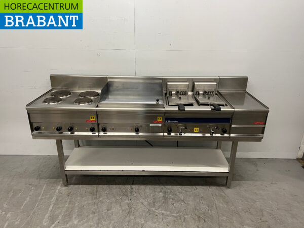 Acier inoxydable Lotus Fry line 4 brûleurs, plancha et double friteuse 2 x 10 litres 212 cm 400V Horeca