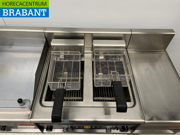 Acier inoxydable Lotus Fry line 4 brûleurs, plancha et double friteuse 2 x 10 litres 212 cm 400V Horeca – Image 6