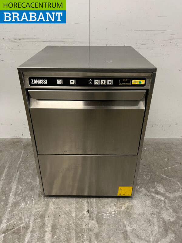 Lave-vaisselle Zanussi Zucai en acier inoxydable Chargement frontal 400V Horeca