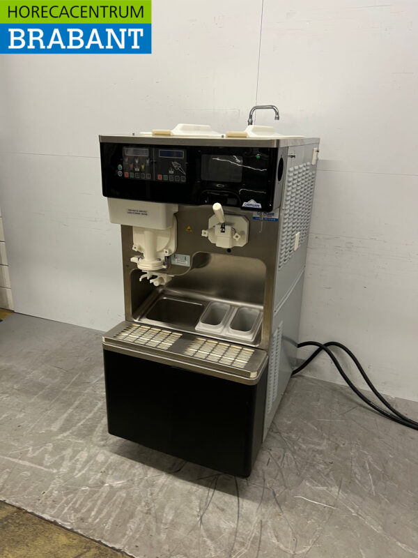 Carpigiani GK3T en acier inoxydable Machine à glace molle Machine à milkshake 400V Horeca – Image 2