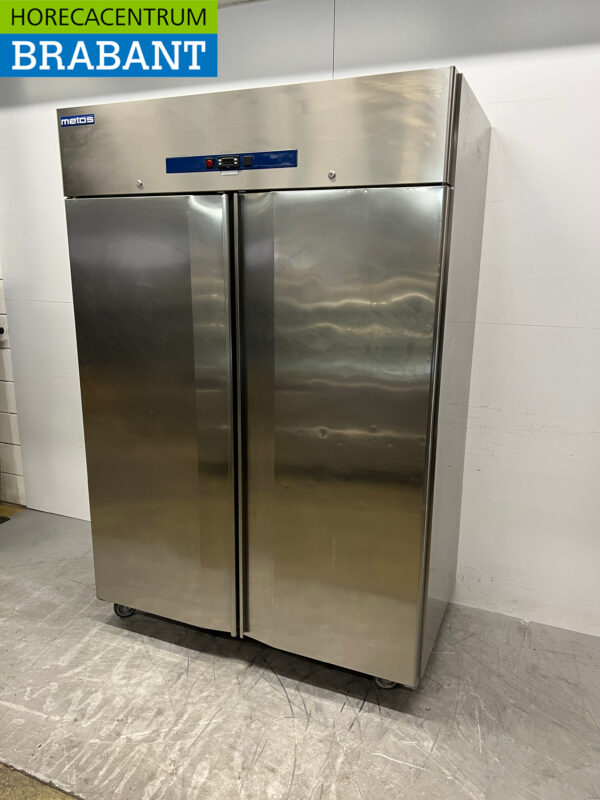 Réfrigérateur Metos à double porte en acier inoxydable 1400 litres 230V Horeca – Image 2