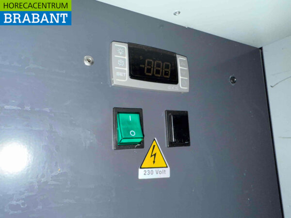 Vitrine réfrigérée Ideal Ake Open en acier inoxydable 90 cm 230V Restauration (kopie) – Image 6