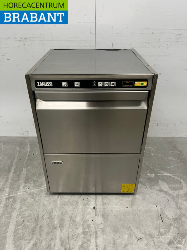 Lave-vaisselle en acier inoxydable Zanussi LS6EAH Front Loader 400V Catering