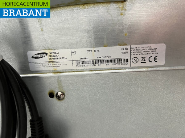 Micro-ondes Samsung en acier inoxydable 1500 Watt 230V Restauration – Image 5