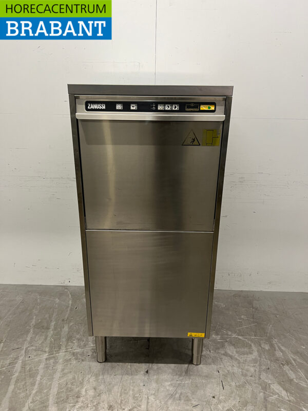 Lave-vaisselle Zanussi en acier inoxydable avec pompe de vidange 400V Horeca