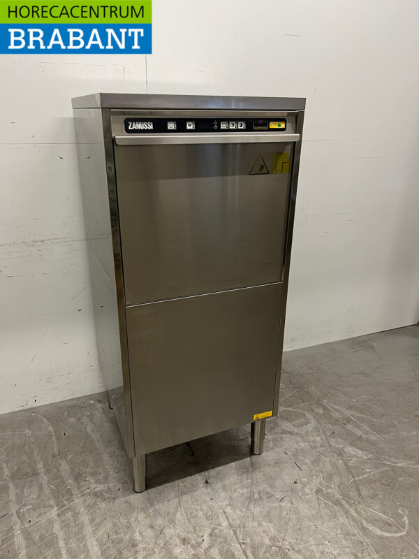 Lave-vaisselle Zanussi en acier inoxydable avec pompe de vidange 400V Horeca – Image 3