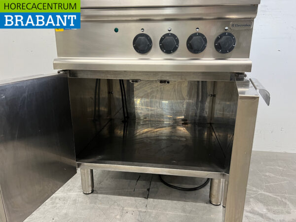 Cuisinière électrique Electrolux 4 feux en acier inoxydable 400V Restauration – Image 5
