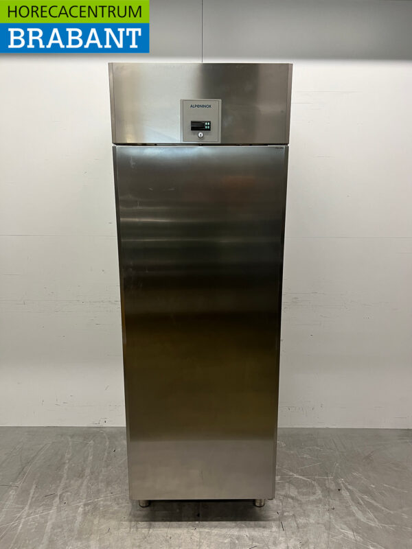 Réfrigérateur Alpeninox en acier inoxydable Refroidissement 670 litres 230V Horeca
