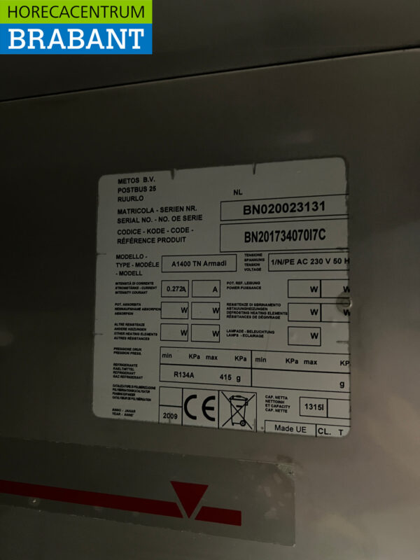 Réfrigérateur Metos à double porte en acier inoxydable 1400 litres 230V Horeca – Image 5
