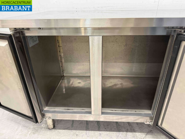Établi réfrigéré en acier inoxydable 4 portes 223 cm 230V Horeca – Image 5