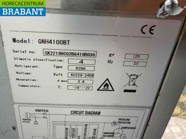 Établi réfrigéré en acier inoxydable 4 portes 223 cm 230V Horeca – Image 6